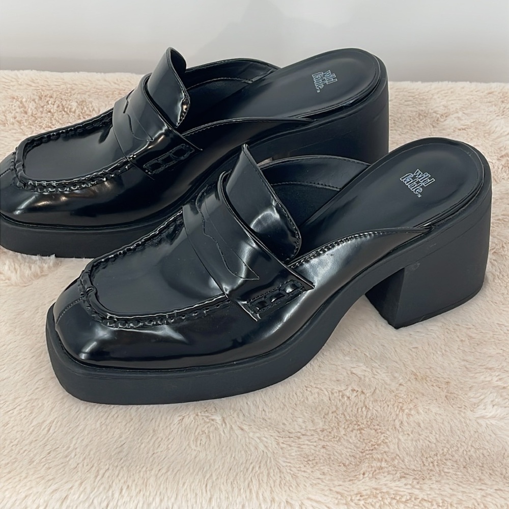 WILD FABLE WOMENS SIZE 10 Black Patent Leather Platform Loafers - Picture 2 of 7